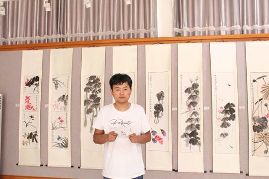 藝術學院畢業生藺懷奇個人美術作品展隆重開幕